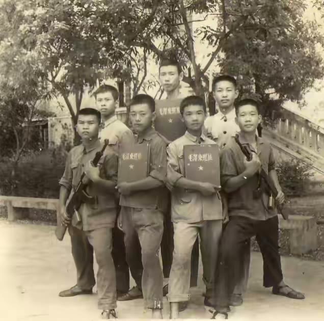 老照片里的岁月 - 银行宣传队小记