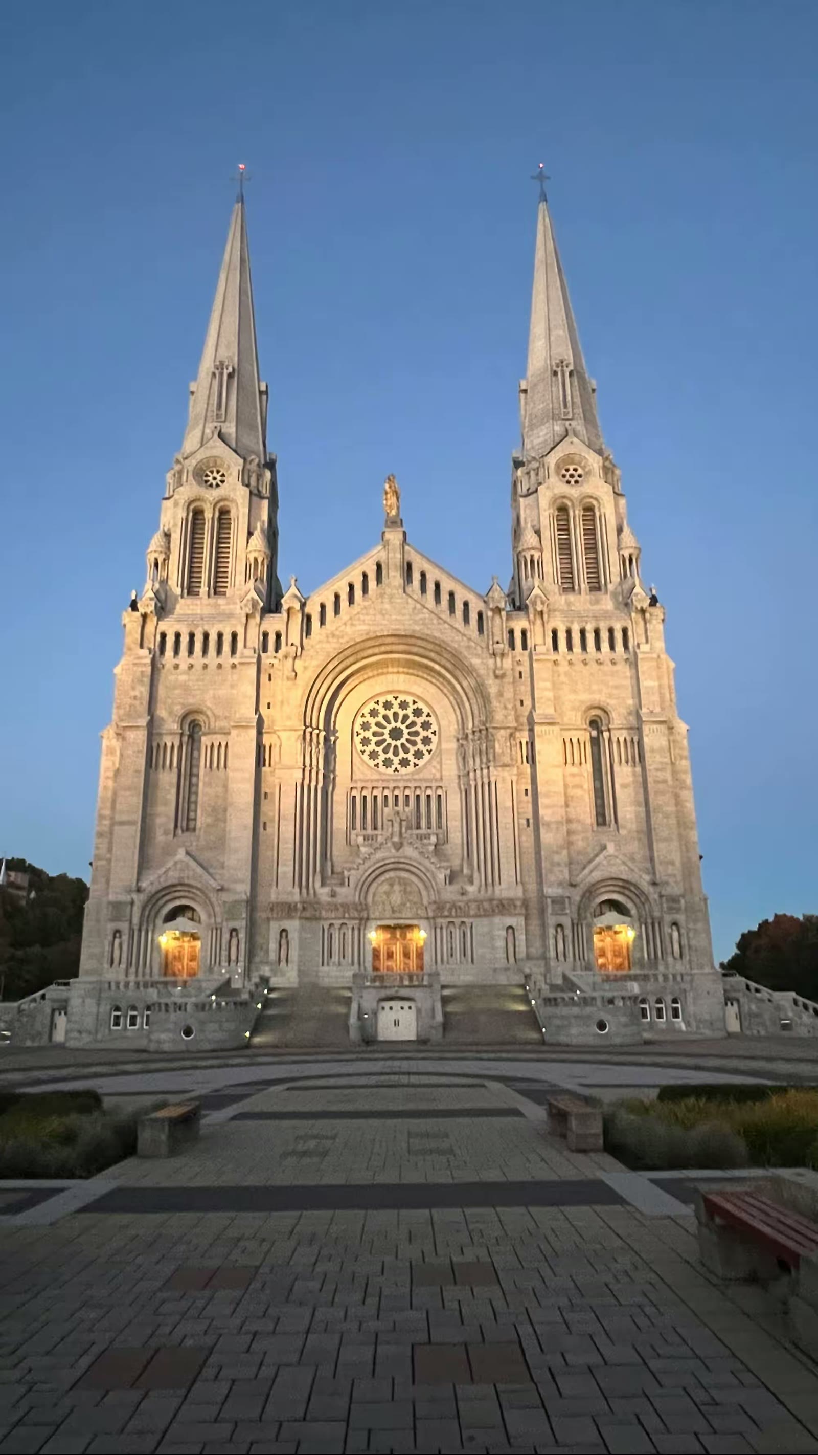 圣安妮德博普雷大教堂，魁北克(Basilica in Sainte-Anne-de-Beaupré, Quebec)