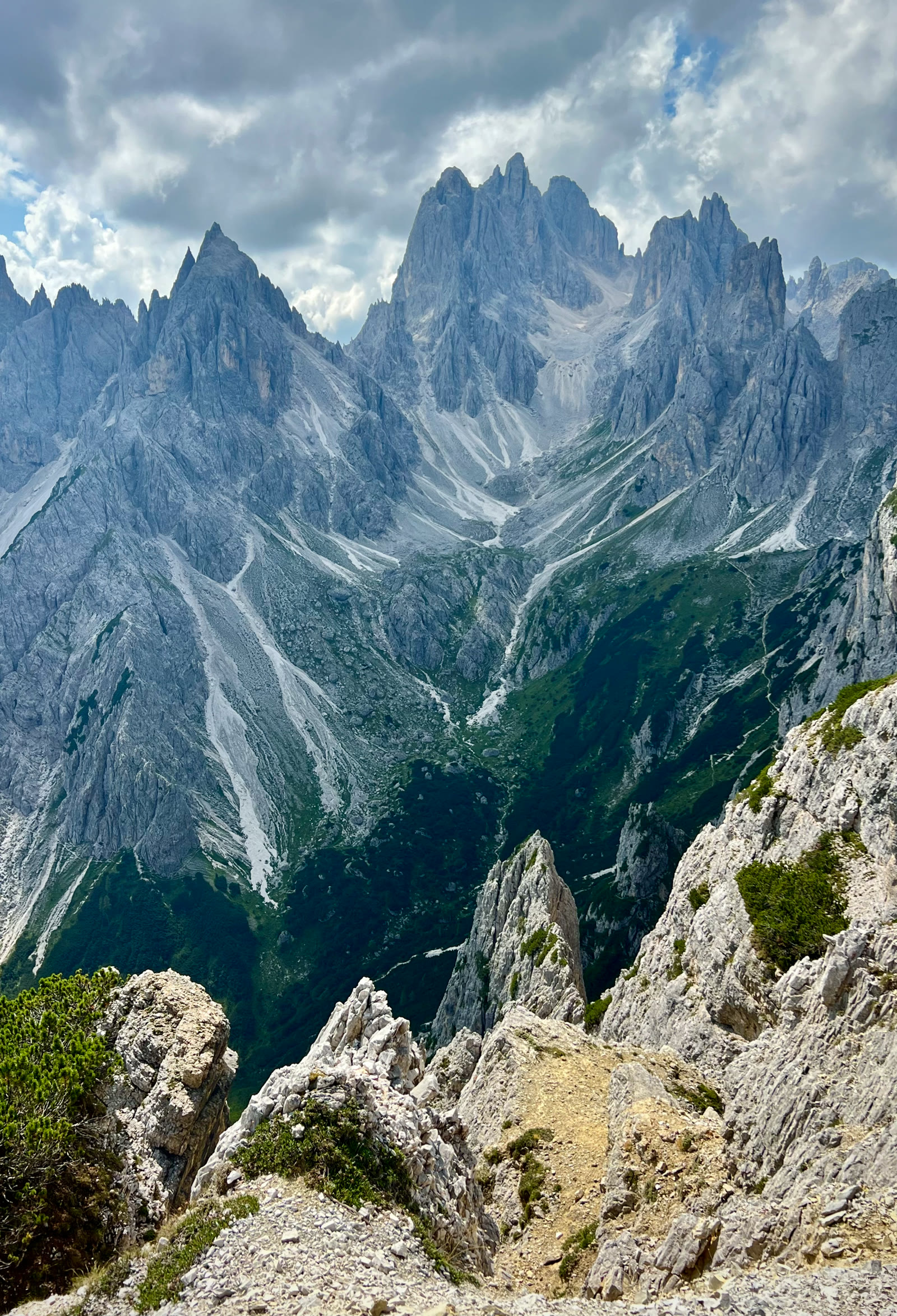 意大利三峰山脚下徒步小记