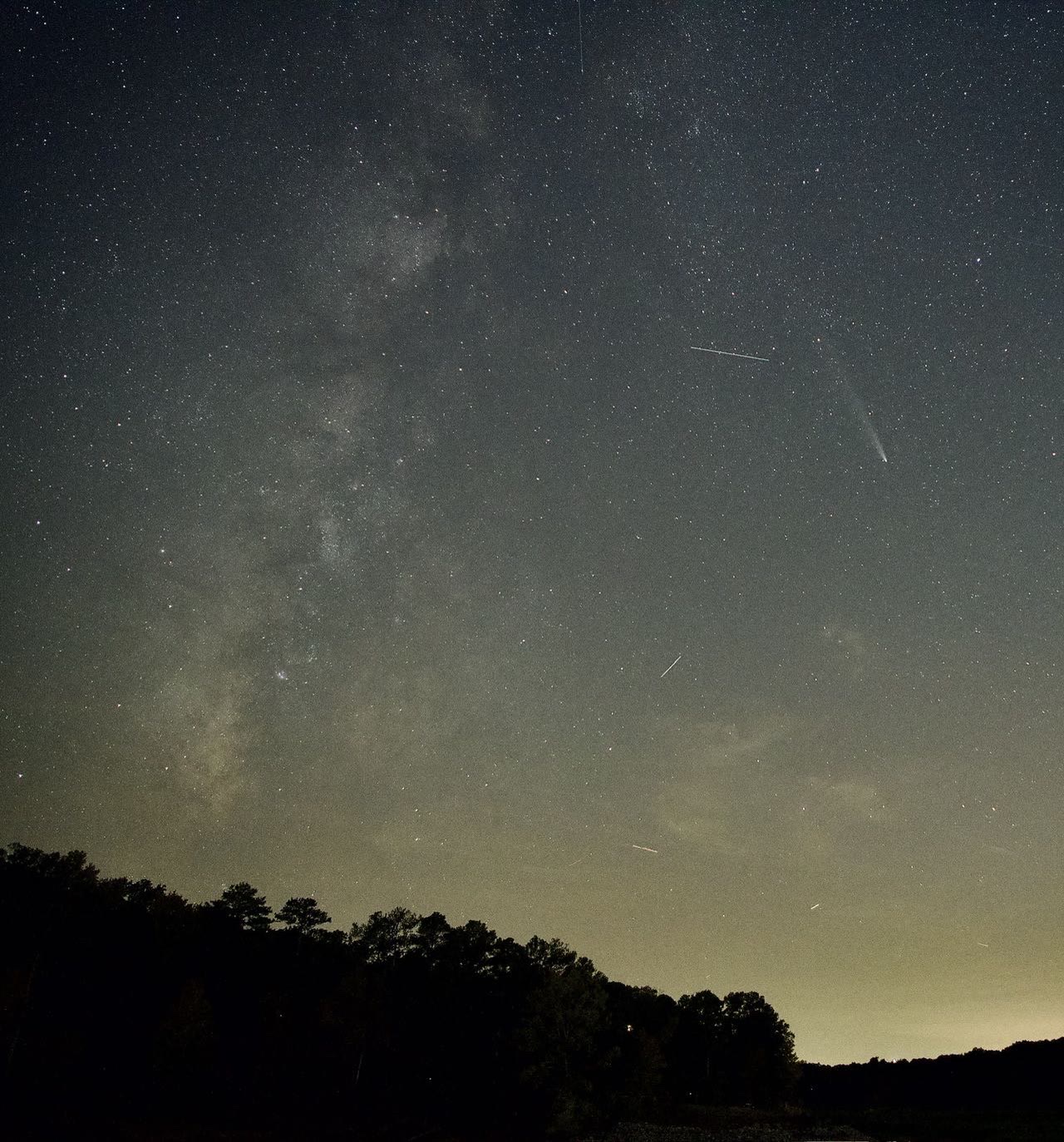 紫金山-阿特拉斯彗星
