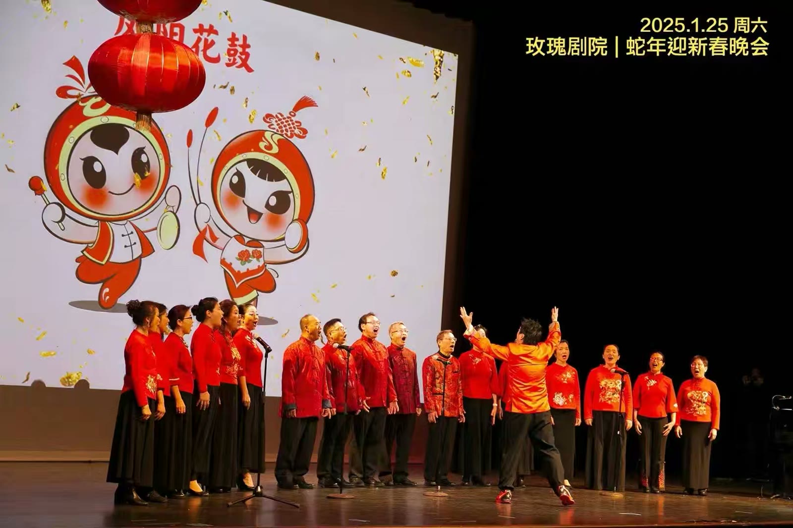 杨谨摄