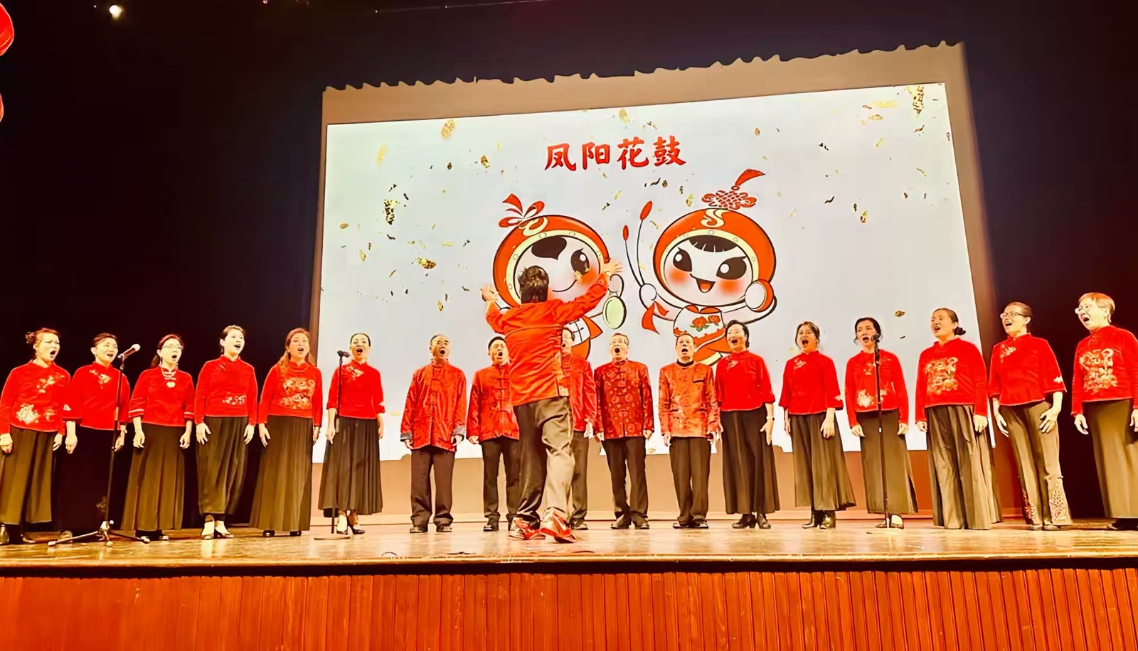 焦云摄