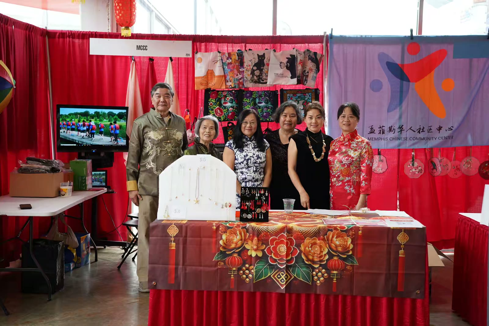 走马观花逛庙会