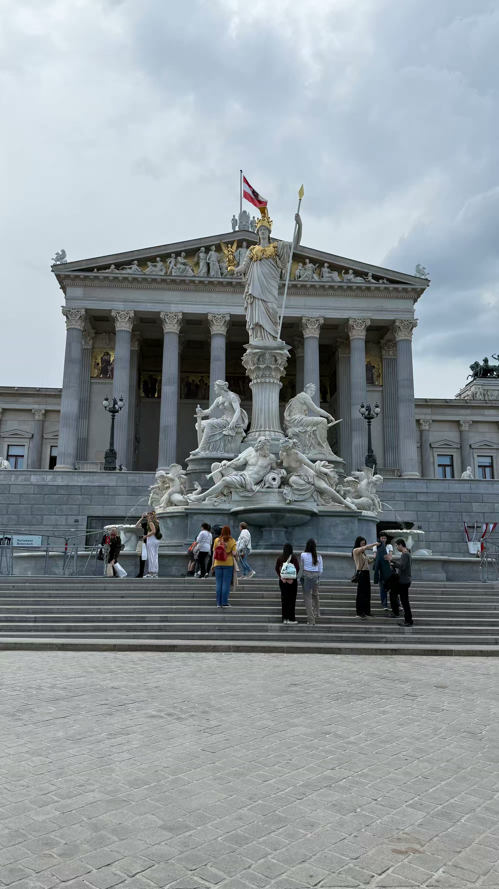 走马观花四国行