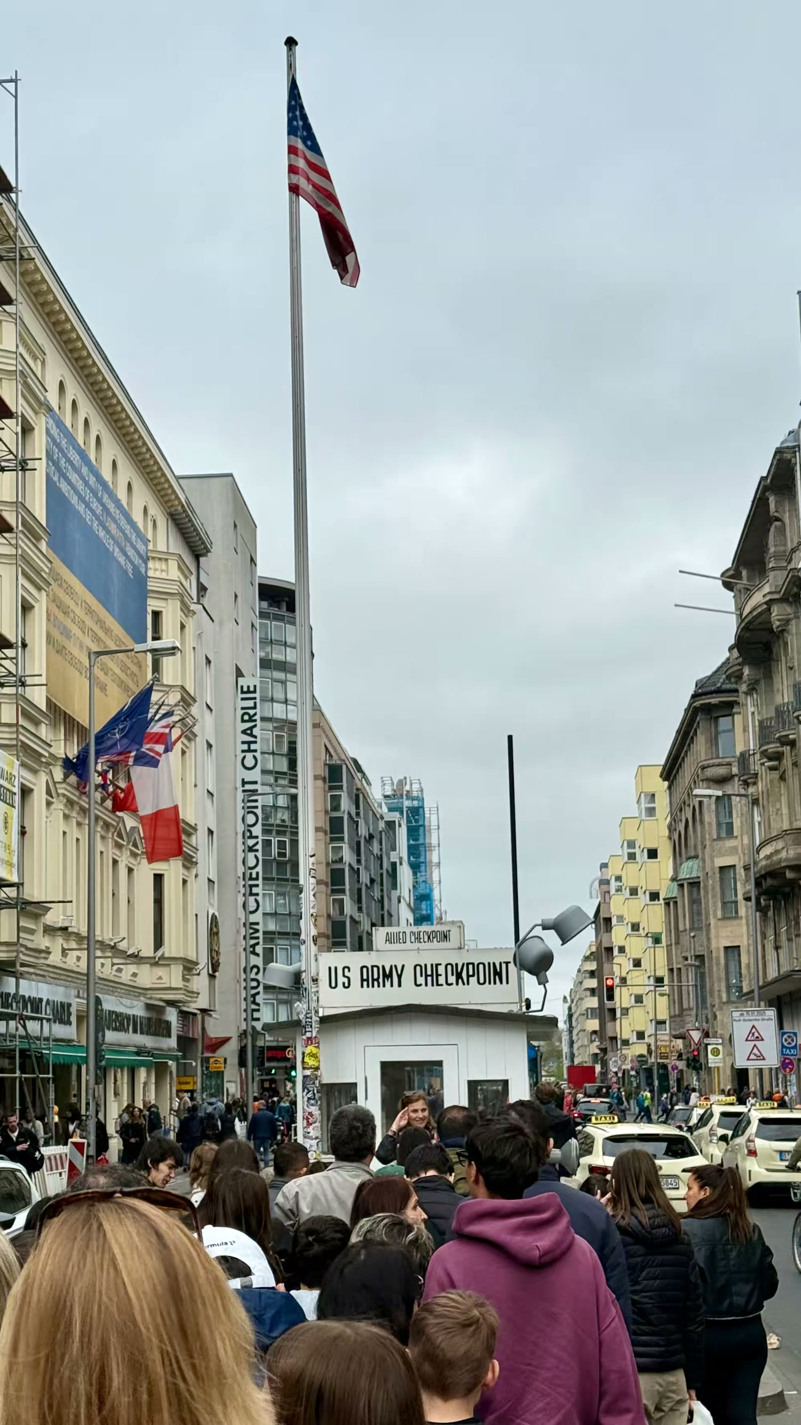 中欧四城漫步行 街头巷尾皆是景