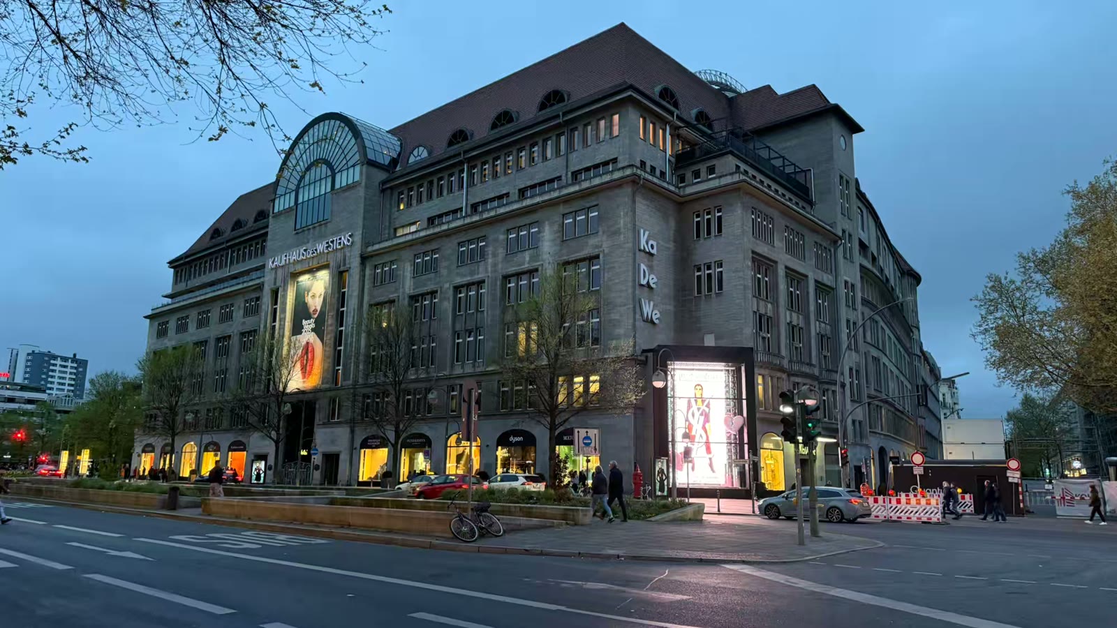 中欧四城漫步行 街头巷尾皆是景