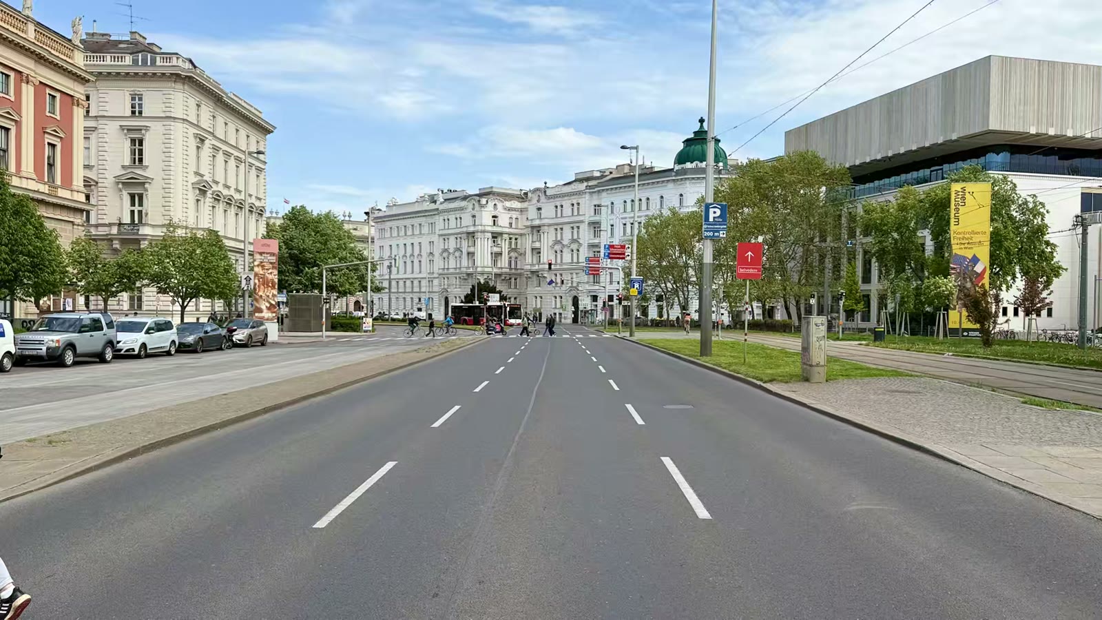 中欧四城漫步行 街头巷尾皆是景