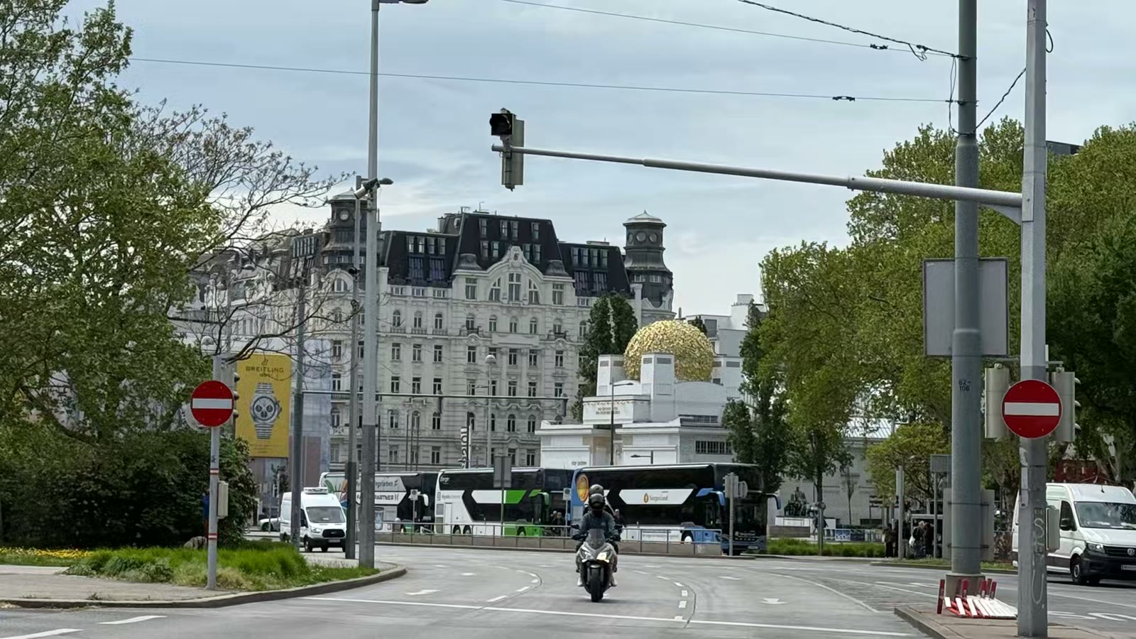 中欧四城漫步行 街头巷尾皆是景