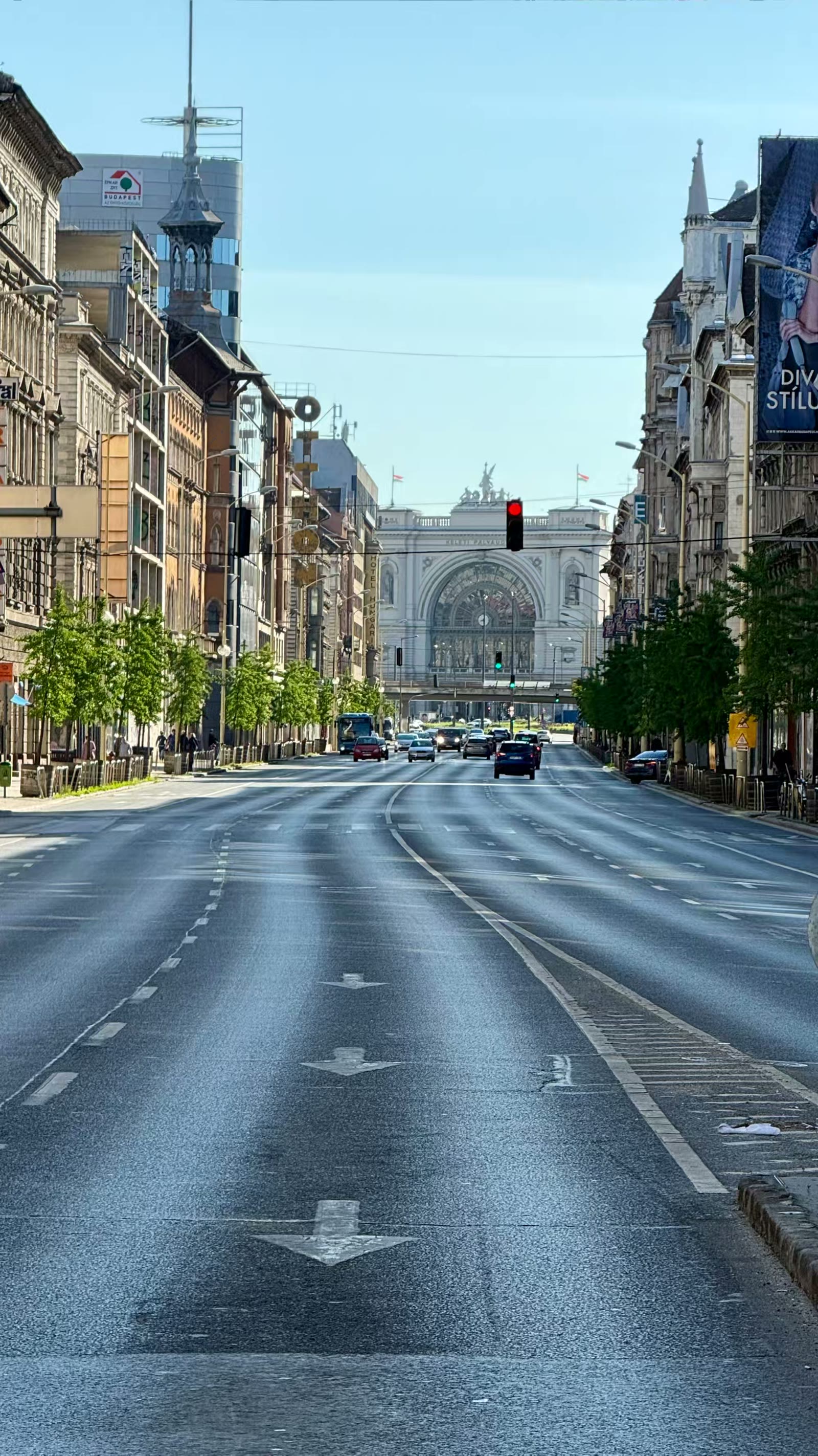 中欧四城漫步行 街头巷尾皆是景