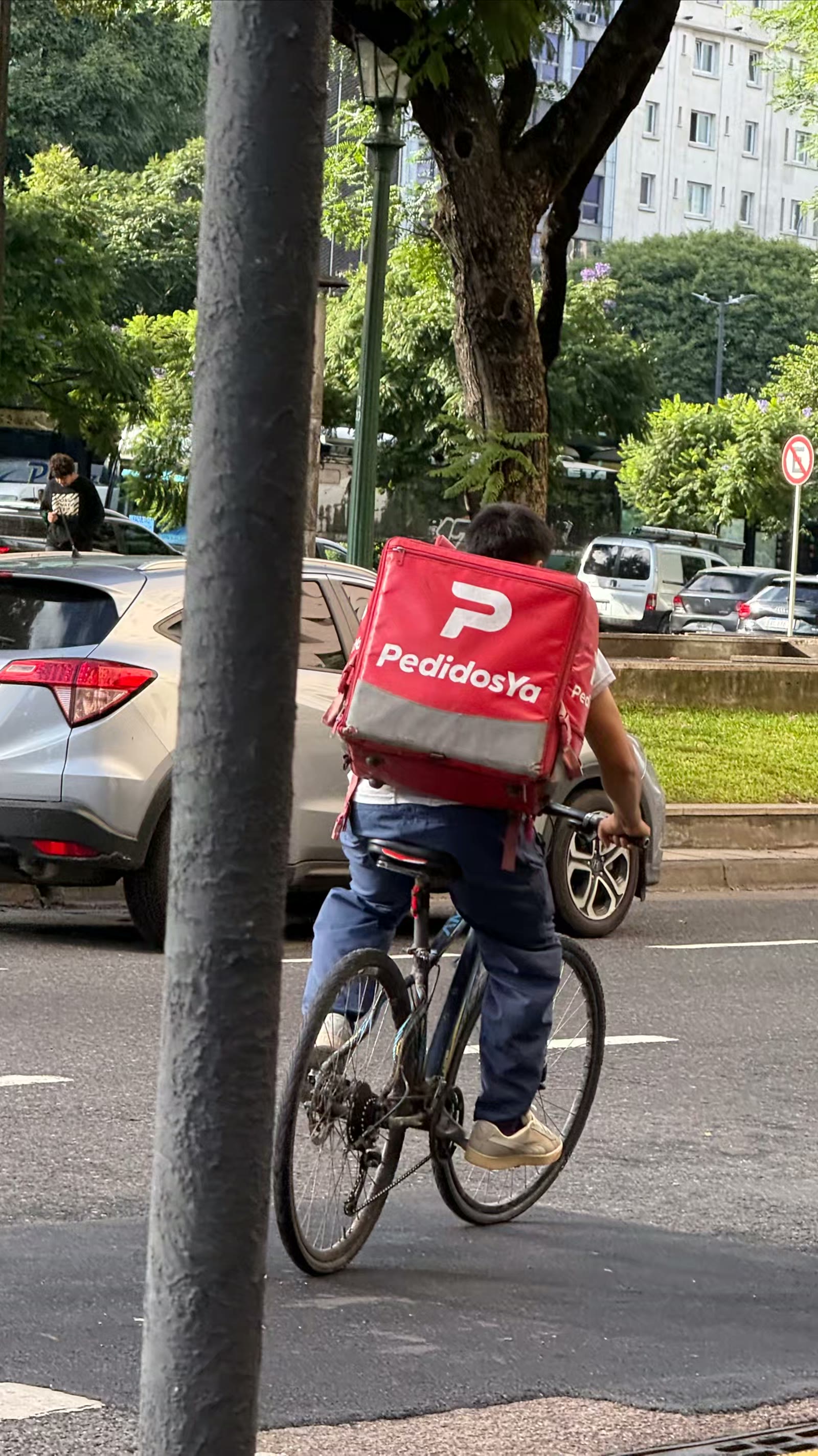 布宜诺斯艾利斯街头一瞥