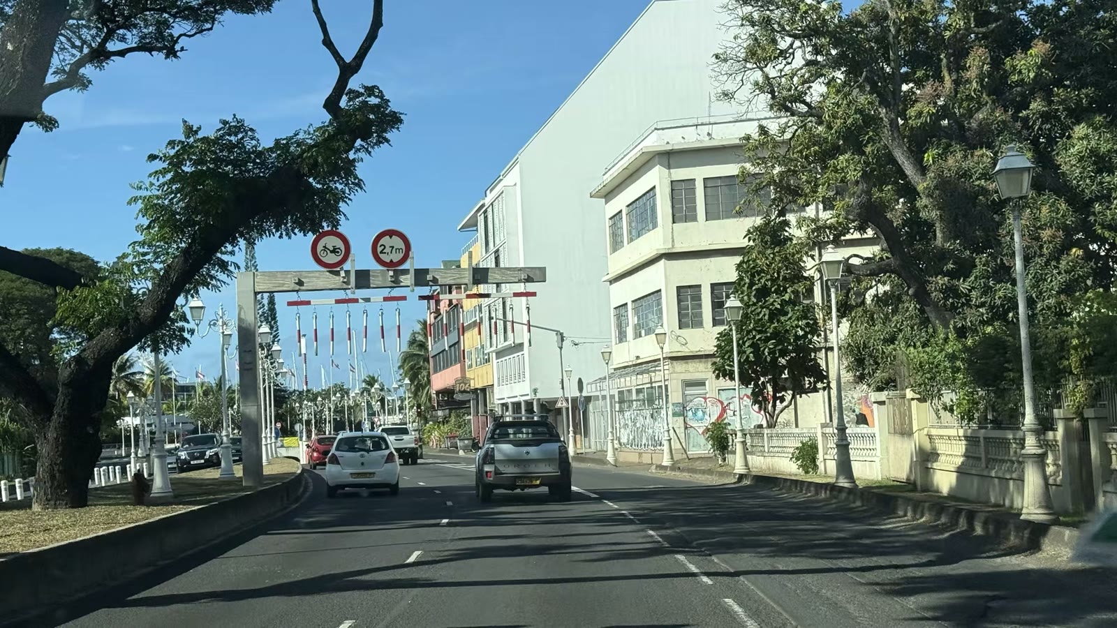 第一天：登船日