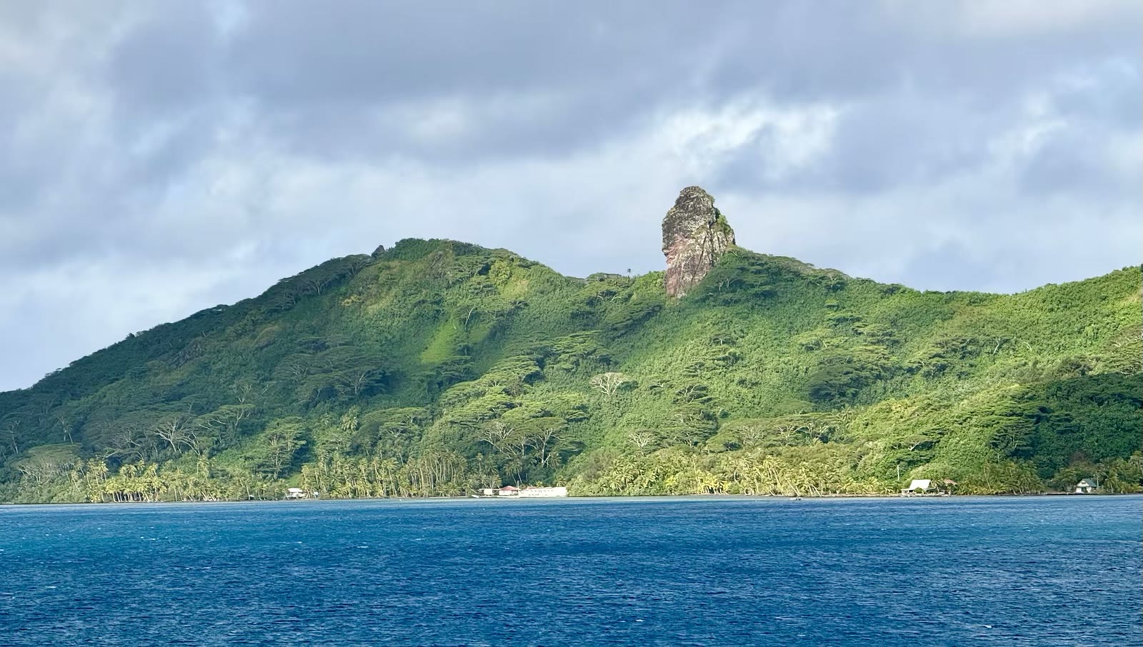 第二天:胡阿希内岛(Huahine)
