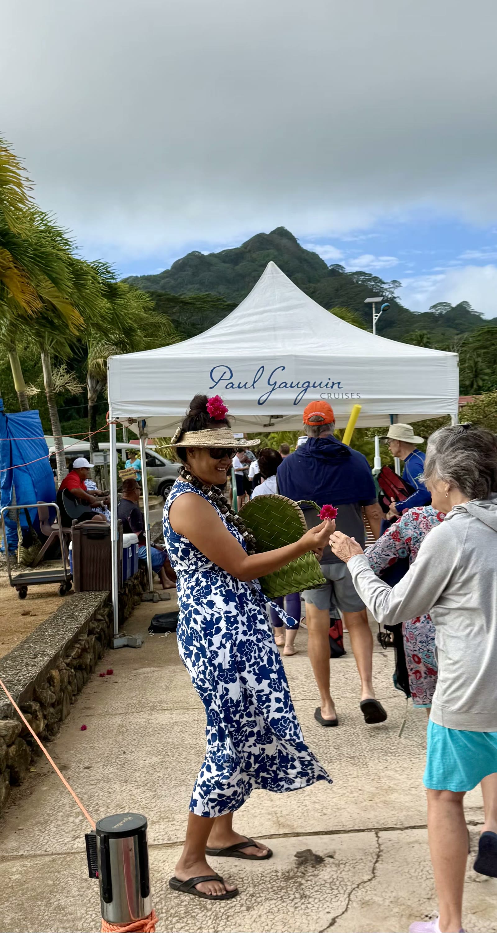 第二天:胡阿希内岛(Huahine)