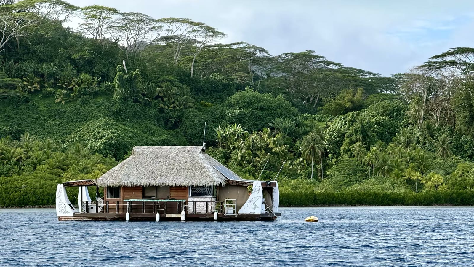 第二天:胡阿希内岛(Huahine)