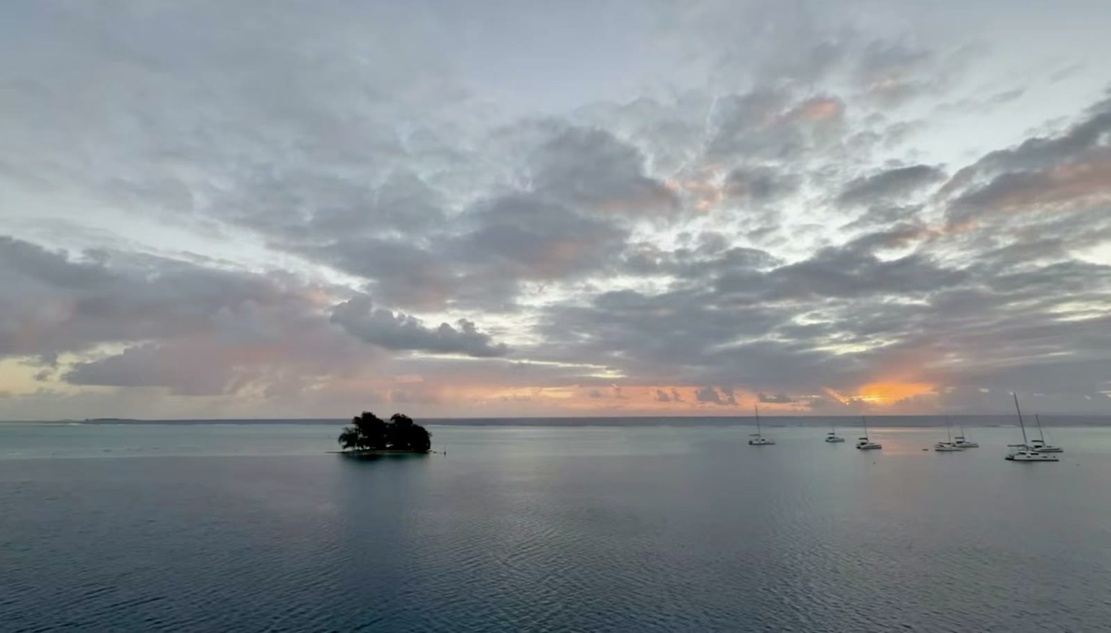 第四天：玛哈纳岛（Motu Mahana）