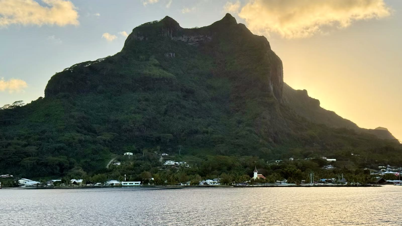 第六天： 波拉波拉岛（Bora Bora）