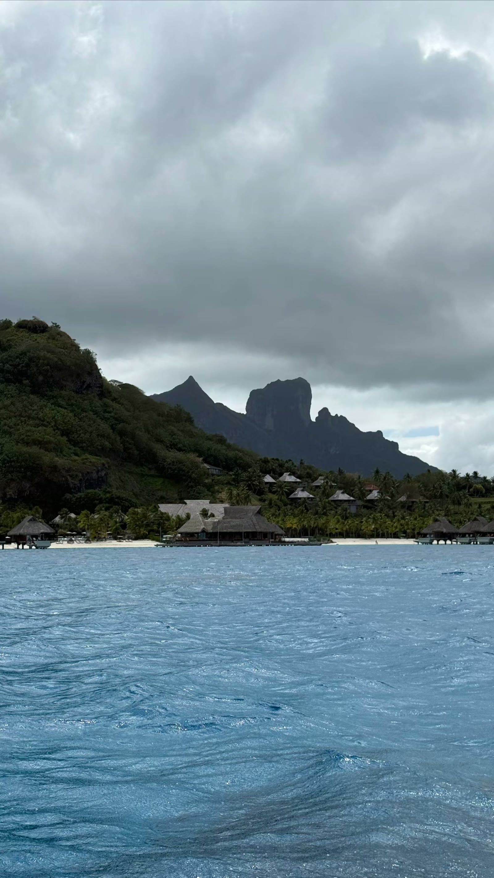 第六天： 波拉波拉岛（Bora Bora）