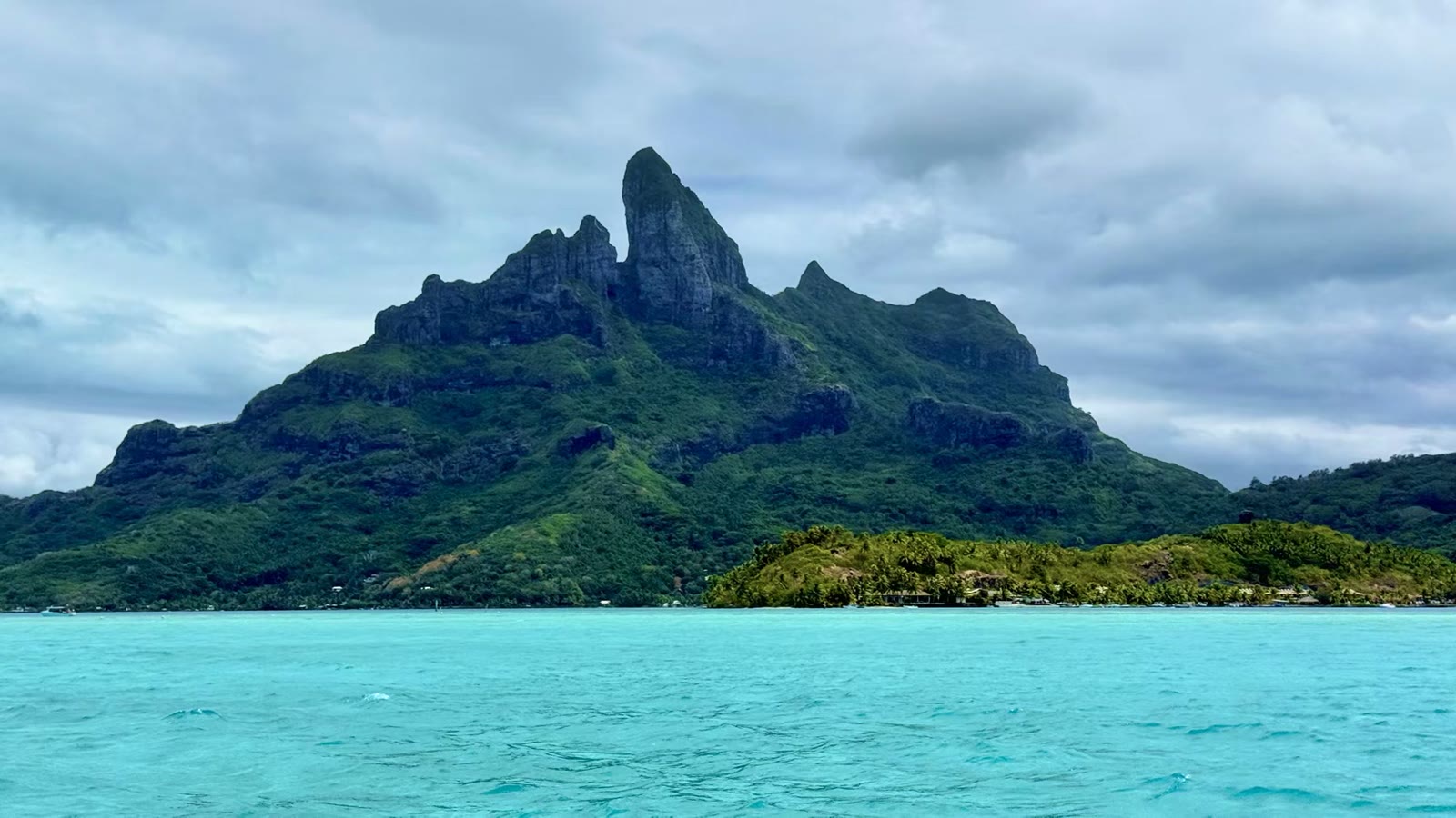 第六天： 波拉波拉岛（Bora Bora）